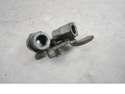 Höger sida på Bromsfördelare från en BMW R 850 R -2004 motorcykel.