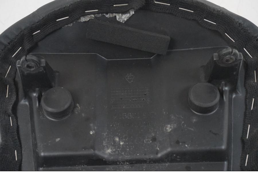 Extrabild2 på Sadel från en Aprilia RS 125 -2008 motorcykel.