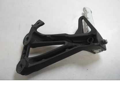 Snett uppifrån på Fotpinne från en Yamaha MT-09 -2019 motorcykel.