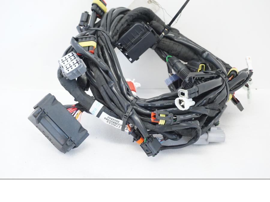 Framsidan på Kabelstam från en KTM 1290 Super Adventure R -2021 motorcykel.