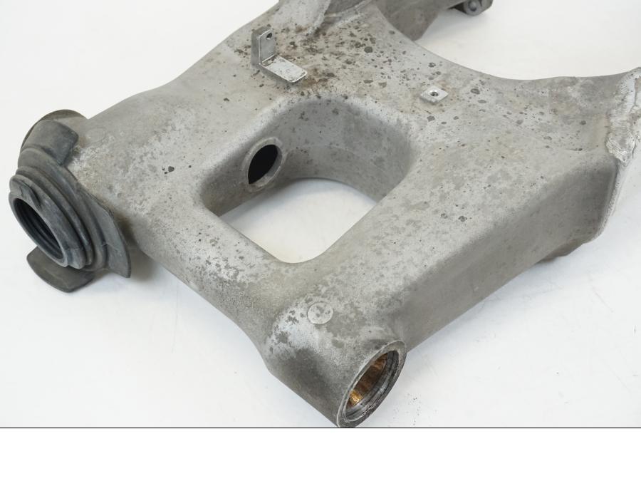 Extrabild4 på Sving från en Honda ST 1300 -2002 motorcykel.