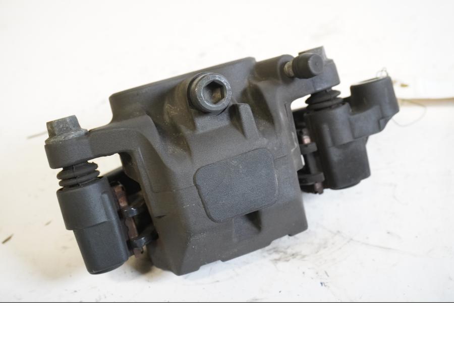 Baksidan på Bromsok från en Yamaha FZ-6 -2007 motorcykel.