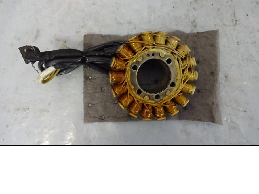 Framsidan på Generator från en Ducati ST2 -2001 motorcykel.