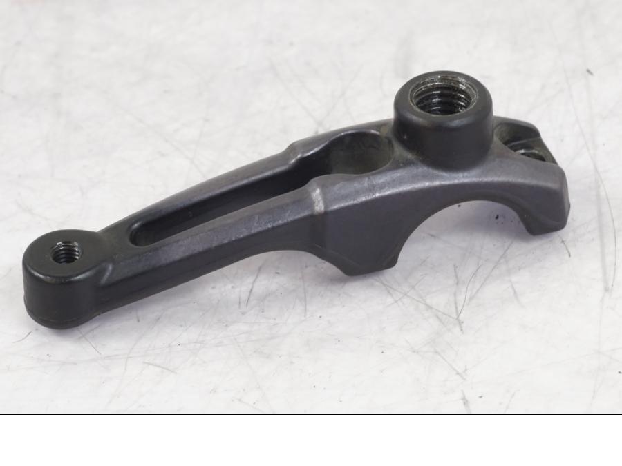 Baksidan på Backspegelfäste från en BMW R 1200 GS -2005 motorcykel.