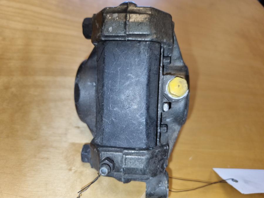 Baksidan på Bromsok från en Yamaha FJ 1200 -1986 motorcykel.