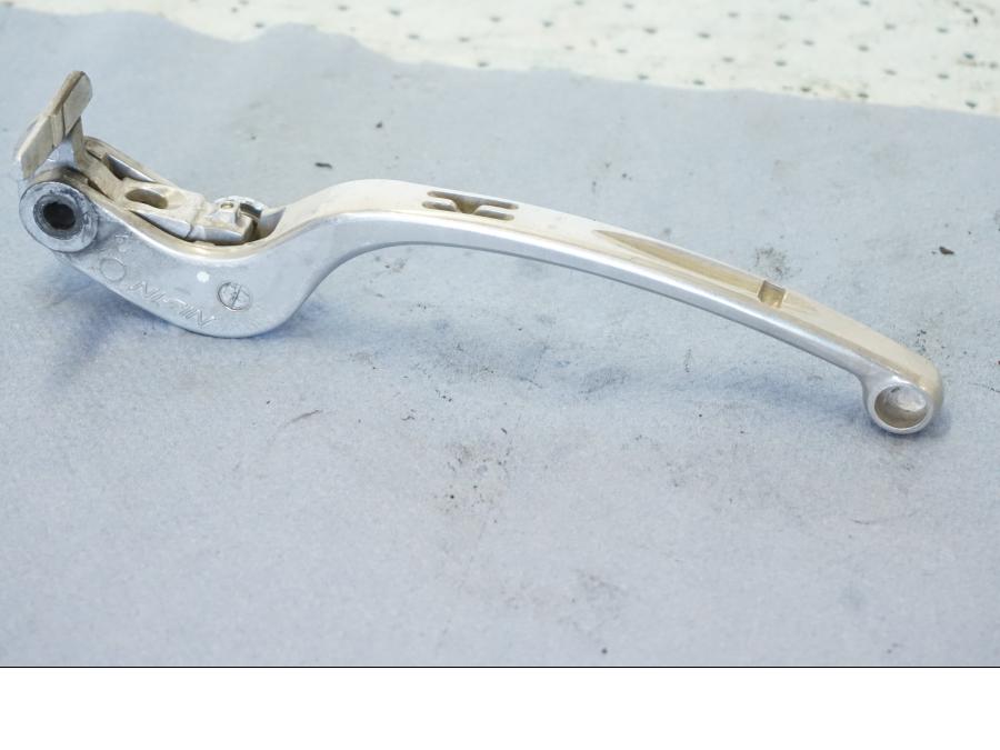 Vänster sida på Bromsgrepp från en Suzuki GSX 1300 BK -2008 motorcykel.