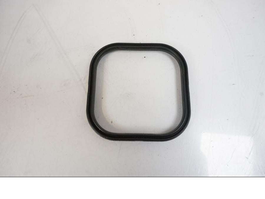 Baksidan på Bensintank från en KTM 790 Duke -2019 motorcykel.