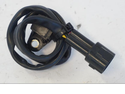 Snett uppifrån på Hastighetsgivare från en Kawasaki ER-6N -2012 motorcykel.