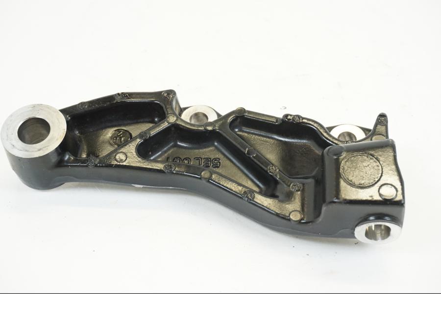 Vänster sida på Bromsoksfäste från en Yamaha XVS 1100 -2001 motorcykel.