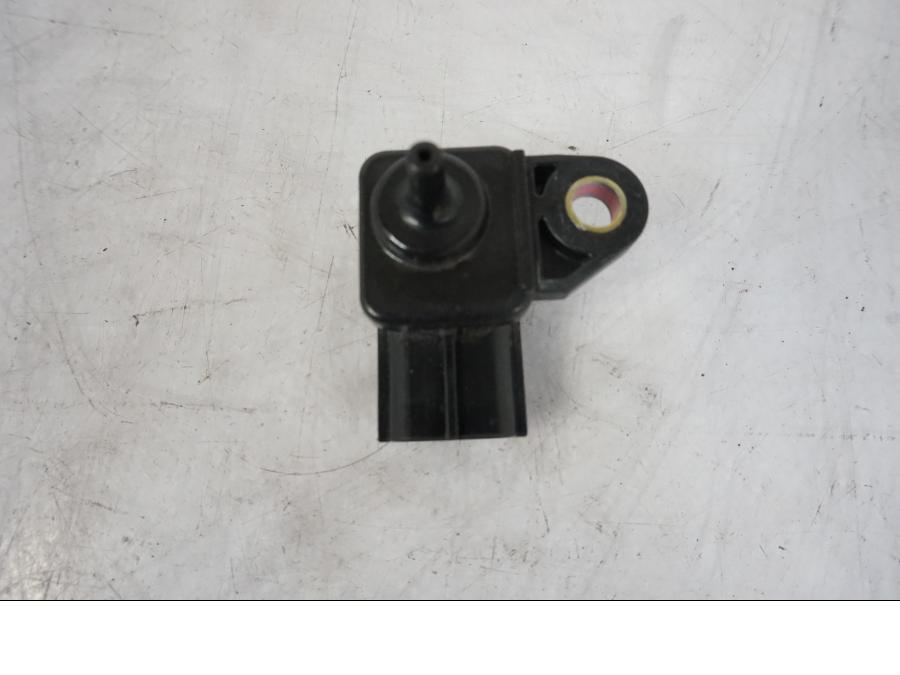 Höger sida på Mapsensor från en Kawasaki VN 1500 -2003 motorcykel.