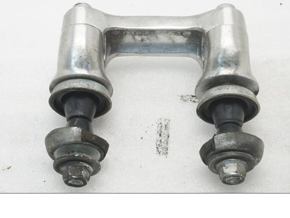 Höger sida på Styrfäste från en Triumph Legend TT -2000 motorcykel.