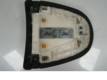 Extrabild2 på Sadel från en Kawasaki Z 750 -2006 motorcykel.