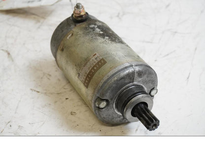 Framsidan på Startmotor från en Kawasaki ZX-6R -1997 motorcykel.