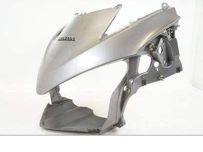 Snett nerifrån på Toppkåpa från en Honda ST 1300 -2002 motorcykel.