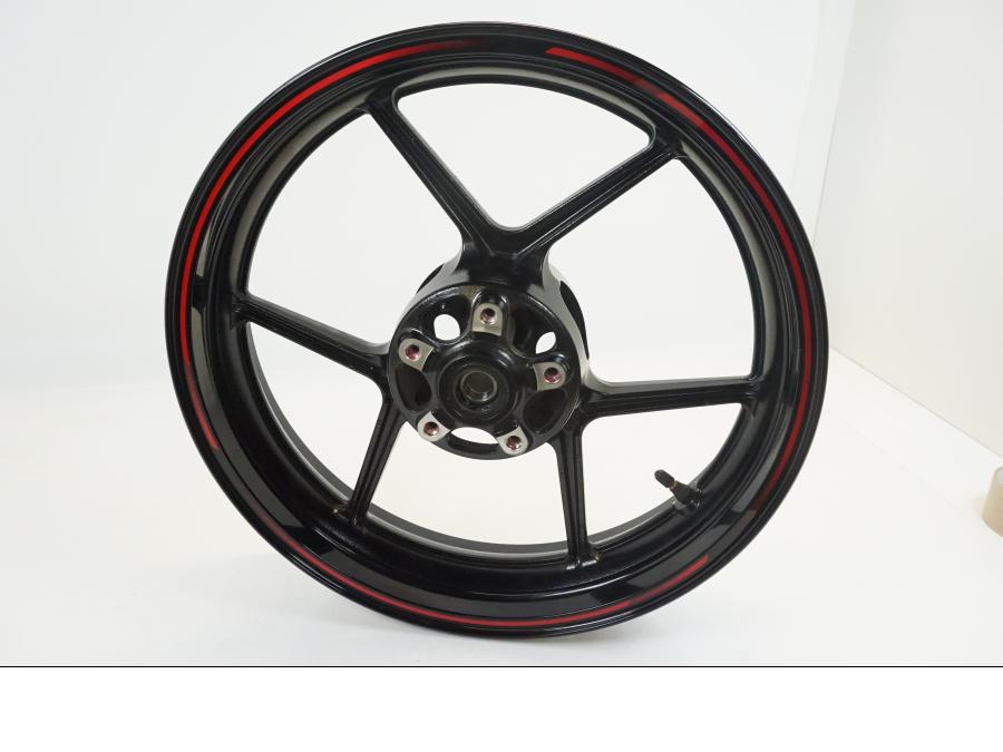 Framsidan på Fälg från en Kawasaki Z 1000 -2019 motorcykel.