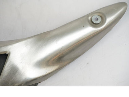 Baksidan på Ljuddämpare från en Kawasaki Z 900 -2021 motorcykel.