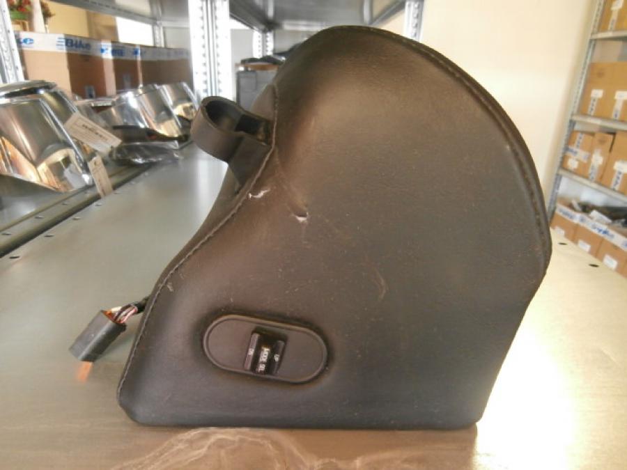 Höger sida på Högtalare från en H-D Touring Ultra Classic FLHTCU/I -2009 motorcykel.