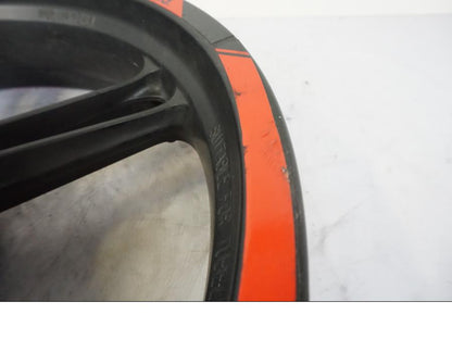 Extrabild3 på Fälg från en Yamaha YZF-R 125 -2008 motorcykel.