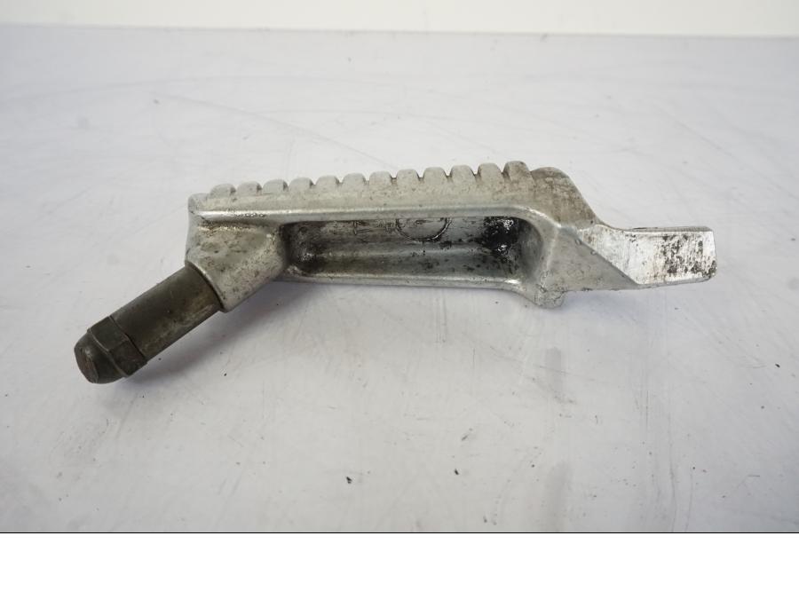 Vänster sida på Fotpinne från en Honda VFR 750 -1994 motorcykel.