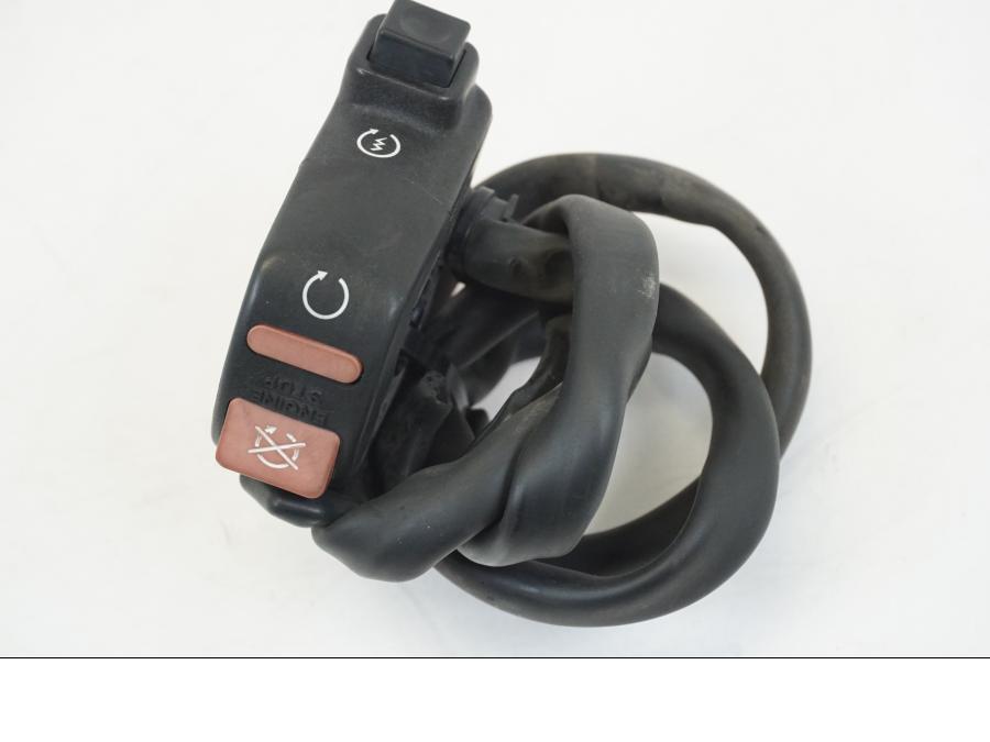 Framsidan på Styrelreglage från en Honda XL 1000 V -1999 motorcykel.