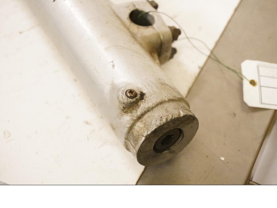 Snett uppifrån på Gaffelben från en Yamaha XT 600 -1990 motorcykel.