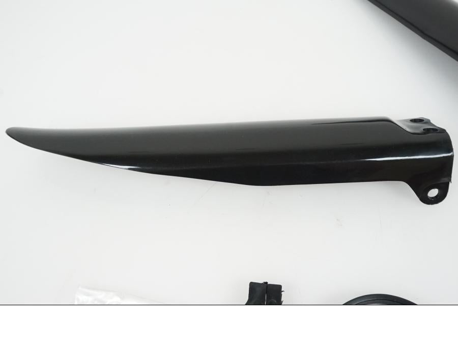 Höger sida på Gaffelbensskydd från en Kawasaki KX 85 -2013 motorcykel.