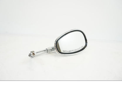 Baksidan på Backspegel från en Victory Magnum X-1 -2015 motorcykel.