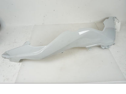 Framsidan på Sidkåpa från en BMW F 750 GS -2019 motorcykel.