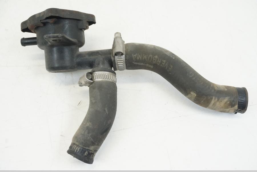 Höger sida på Vattenpåfyllning från en Honda NSR 125 -1991 motorcykel.