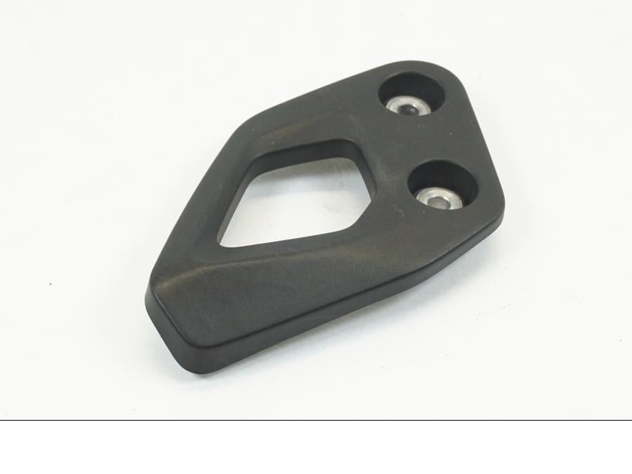 Baksidan på Fotpinnehälskydd från en BMW R 1200 GS -2018 motorcykel.