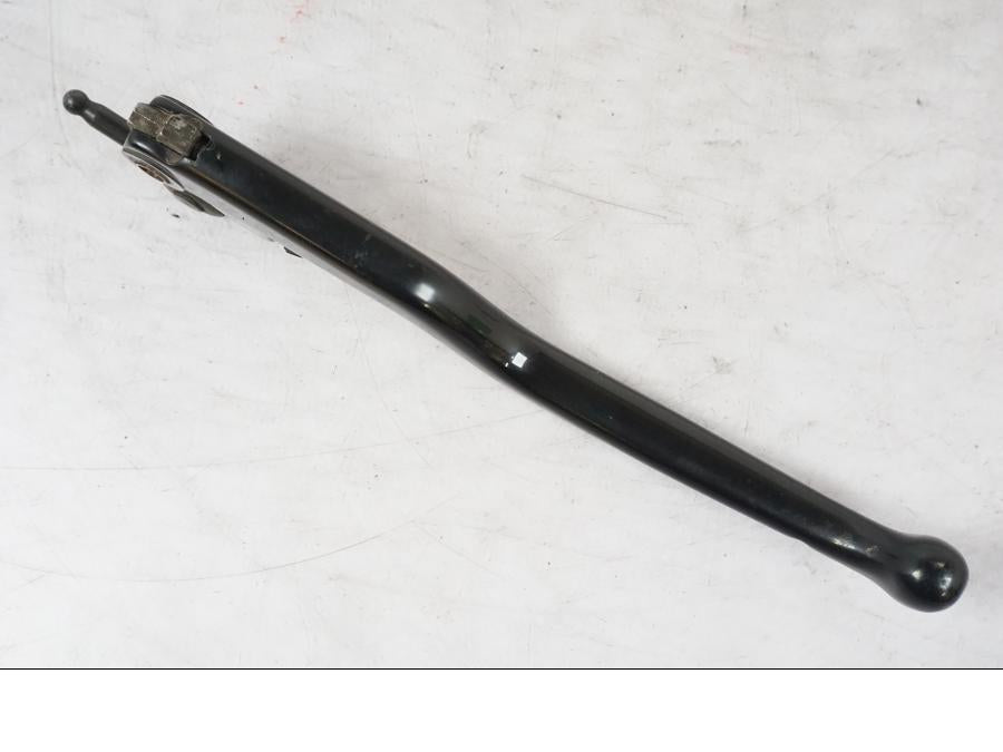 Vänster sida på Bromsgrepp från en BMW R 1200 GSA -2012 motorcykel.