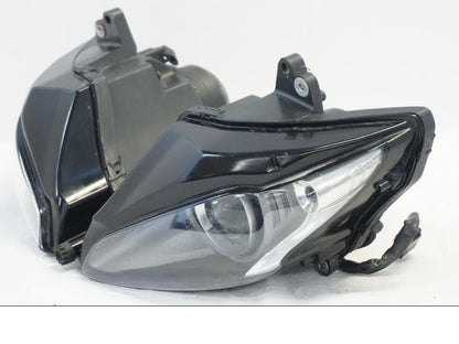 Höger sida på Strålkastare från en Triumph Daytona 675 -2010 motorcykel.