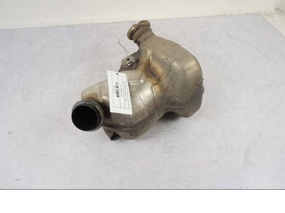 Baksidan på Mellanburk från en KTM 790 Duke -2018 motorcykel.