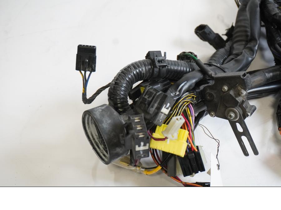 Baksidan på Kabelstam från en Kawasaki VN 1700 Classic Tourer -2009 motorcykel.