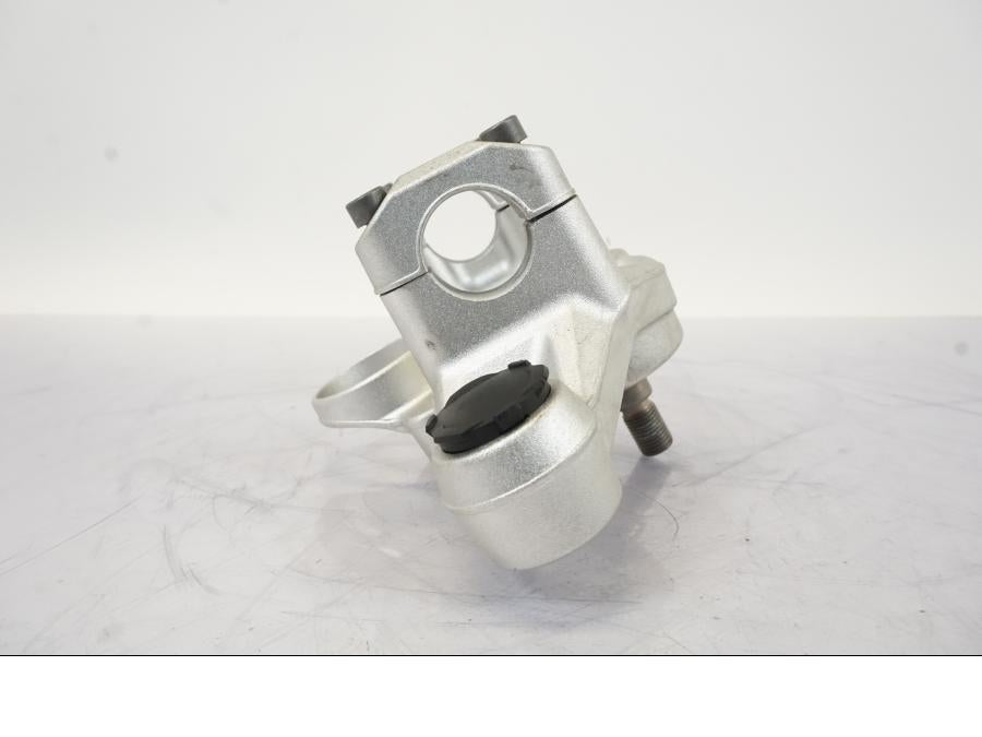 Vänster sida på Gaffelkrona från en BMW R 1250 GS -2019 motorcykel.