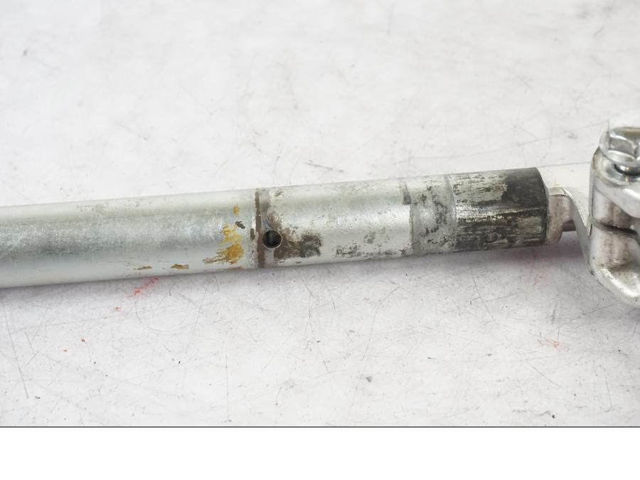 Höger sida på Styre från en Honda CBR 1000 F -1989 motorcykel.