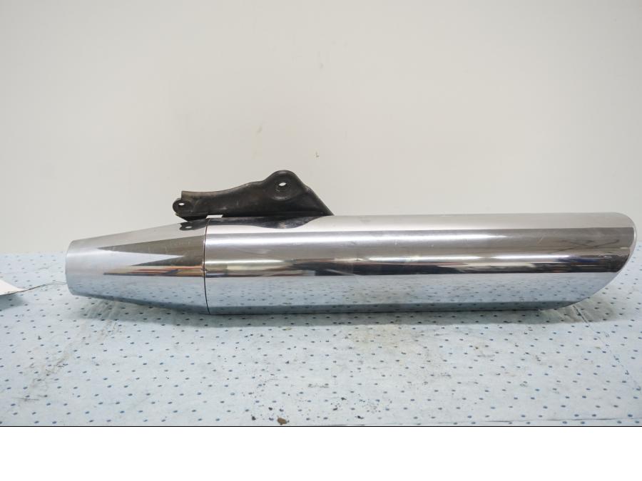 Baksidan på Ljuddämpare från en Kawasaki EN 500 -1999 motorcykel.