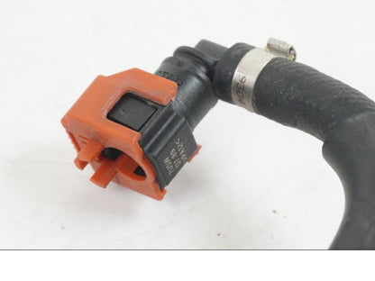 Höger sida på Bensinledning från en Yamaha MT-07 -2019 motorcykel.