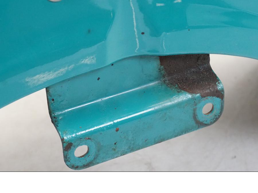 Extrabild1 på Framskärm från en Kawasaki VN 800 -2000 motorcykel.