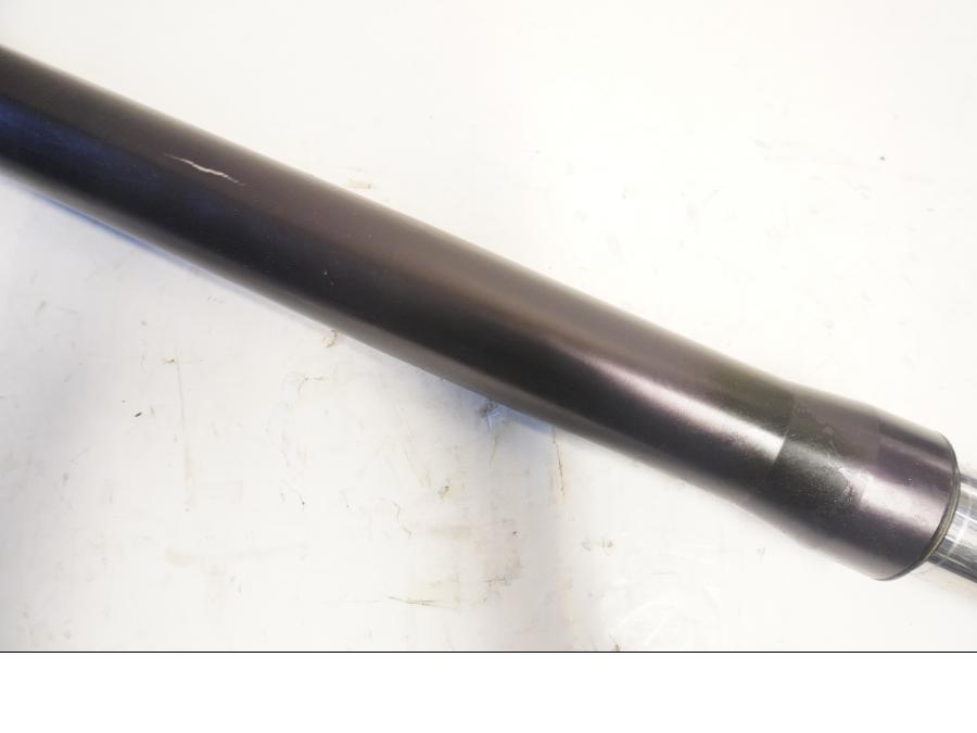 Höger sida på Gaffelben från en KTM 640 Duke -2001 motorcykel.