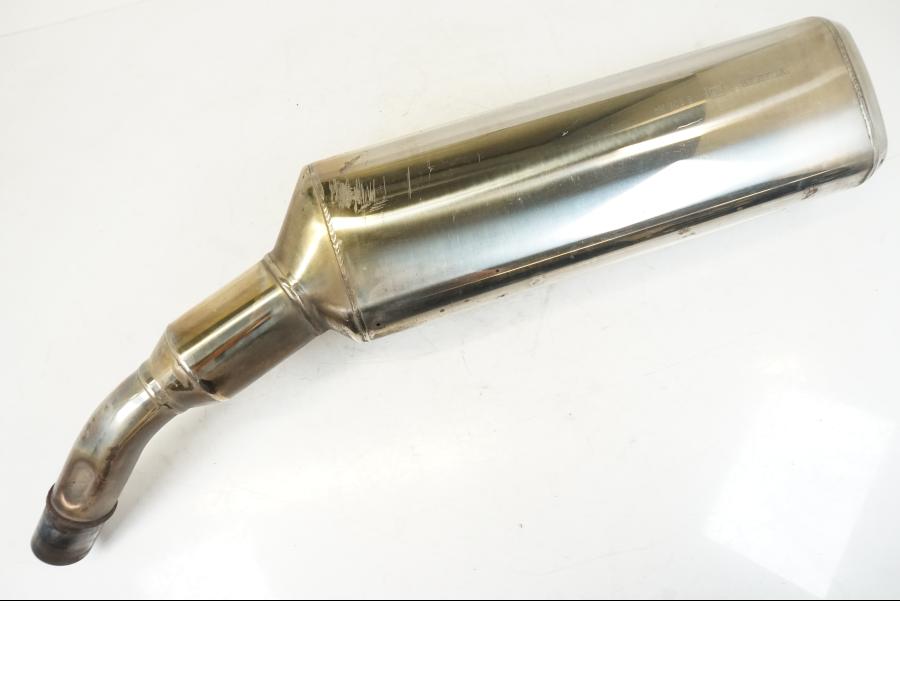 Framsidan på Ljuddämpare från en Honda ST 1300 -2002 motorcykel.