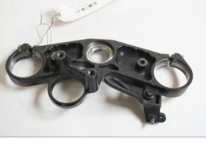 Vänster sida på Gaffelkrona från en Yamaha YZF 1000 R1 -2004 motorcykel.