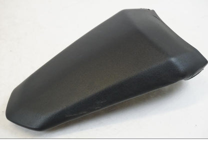 Snett uppifrån på Sadel från en Yamaha YZF R7 -2022 motorcykel.