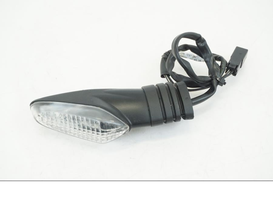 Framsidan på Blinkers LED från en Ducati Streetfighter V4 -2020 motorcykel.