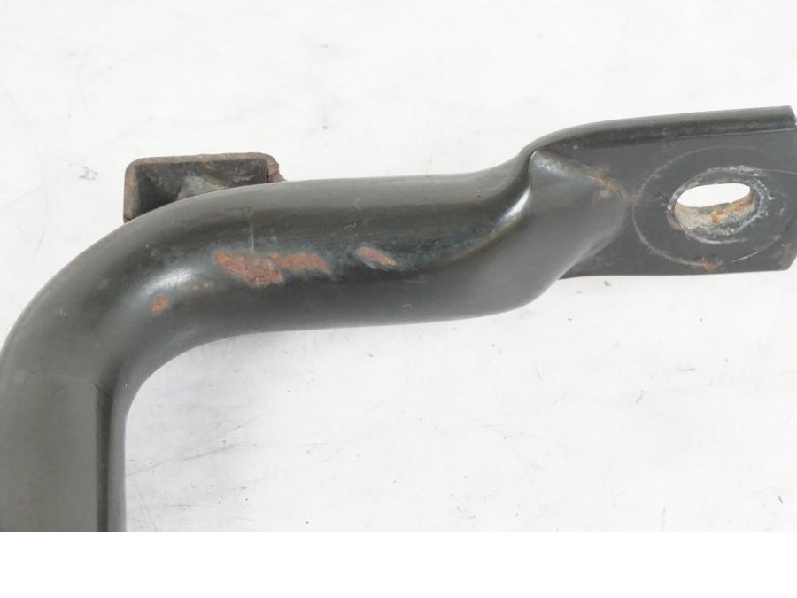 Höger sida på Motorskyddsbåge från en Honda NT 650 V -2002 motorcykel.