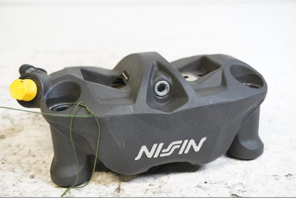 Framsidan på Bromsok från en Triumph Daytona 675 -2009 motorcykel.