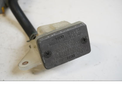 Vänster sida på Bromshuvudcylinder från en Suzuki GSX-R 1000 -2003 motorcykel.