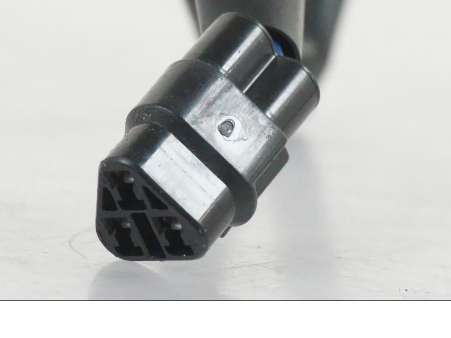 Baksidan på Sidostödsbrytare från en Husqvarna 701 SUPERMOTO ABS -2016 motorcykel.