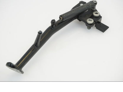 Baksidan på Sidostöd från en KTM 1290 Super Duke -2020 motorcykel.