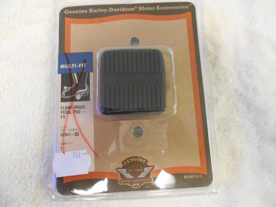 Framsidan på Bromspedal från en H-D Sportster 1200 XL1200C -2014 motorcykel.